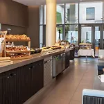 Novotel Paris Stade Basilique ホテル