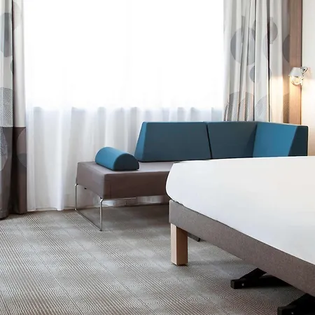 Hotel Novotel Paris Denis Stade Basilique 4*