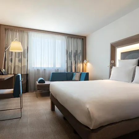 Hotel Novotel Paris Denis Stade Basilique