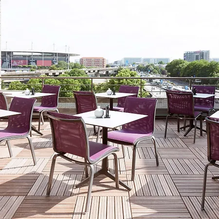 Novotel Paris Stade Basilique Hotel