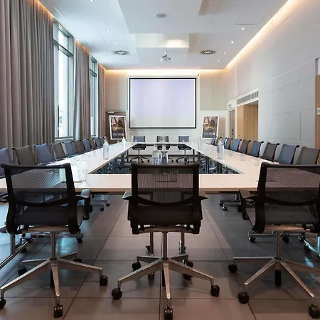 Novotel Paris Stade De France Basilique 4*