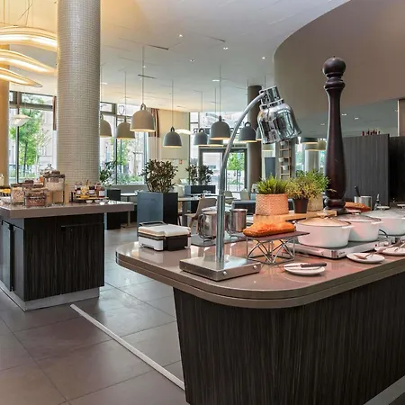Novotel Paris Stade Basilique 4*