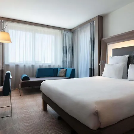 Novotel Paris Stade Basilique Hotel 4*