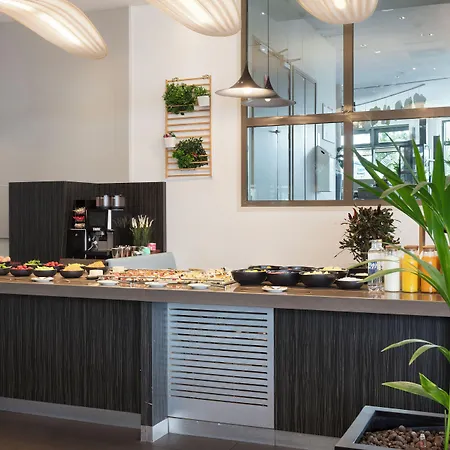 Novotel Paris Stade De France Basilique Hotel