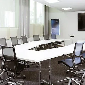 Novotel Paris Stade Basilique ホテル サン＝ドニ