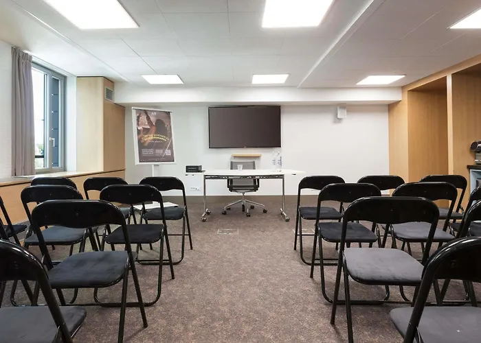 Novotel Paris Stade De France Basilique Szálloda 4*